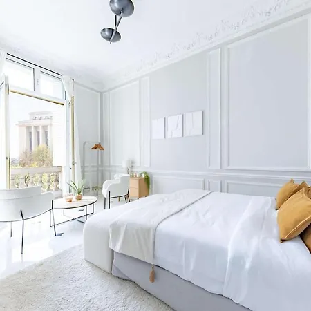 Exceptional Eiffel Tower Gem 4bed 8p In Trocadero * Paris