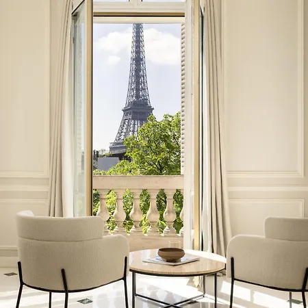 Exceptional Eiffel Tower Gem 4bed 8p In Trocadero *