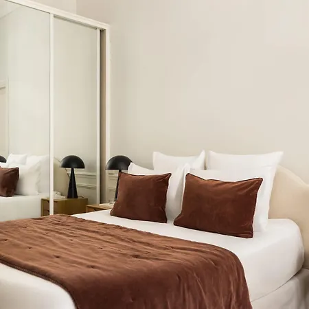 Exceptional Eiffel Tower Gem 4bed 8p In Trocadero アパート パリ