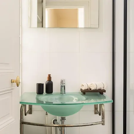 Exceptional Eiffel Tower Gem 4bed 8p In Trocadero アパート *