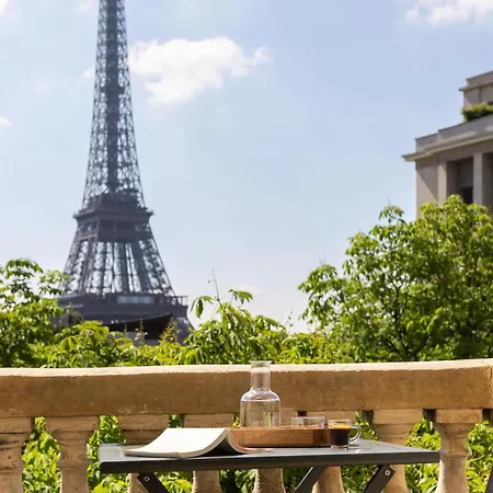 Exceptional Eiffel Tower Gem 4bed 8p In Trocadero アパート パリ