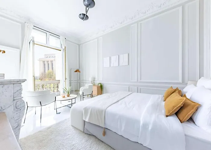 Exceptional Eiffel Tower Gem 4bed 8p In Trocadero * Paris