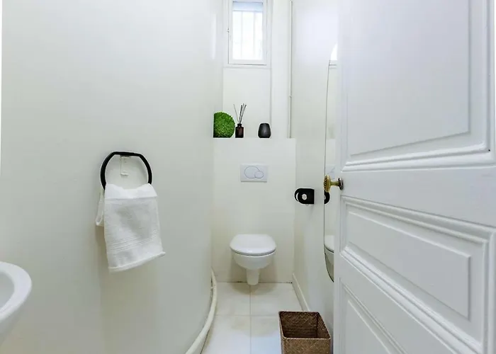 Exceptional Eiffel Tower Gem 4bed 8p In Trocadero Daire *